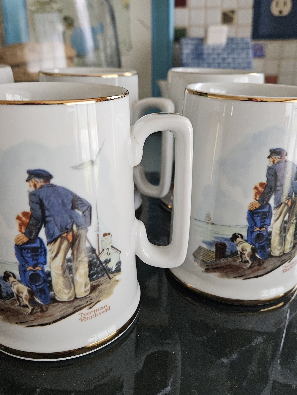 Norman Rockwell Museum Collection 1982 Vintage Coffee Tea Mugs Set of 8 - Picture 3 of 9